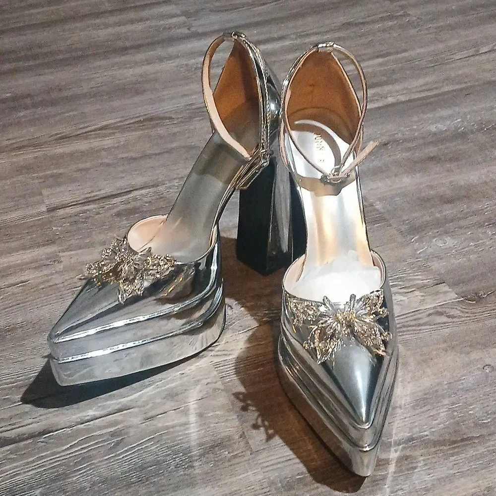 Funny She Jill silver platform butterfly embellished heels Sz 9.5